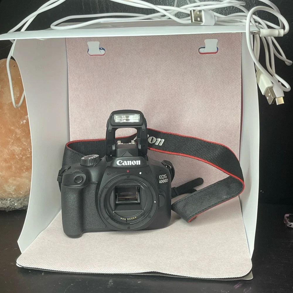 Canon EOS 4000D Black with Lens Kit